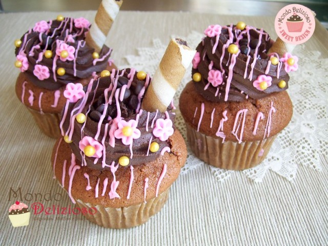 ChocolateVelvetCupcakes (10)