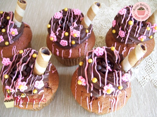 ChocolateVelvetCupcakes (11)